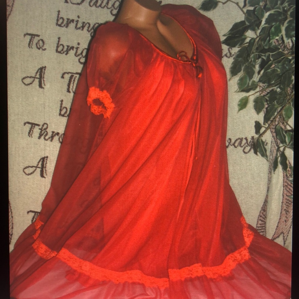 Vintage Peignoir Tosca Of California Red Nylon - Picture 4 of 8